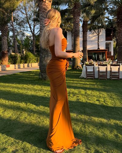 Sinem Kobal seksi ifşa fotoğrafı 32