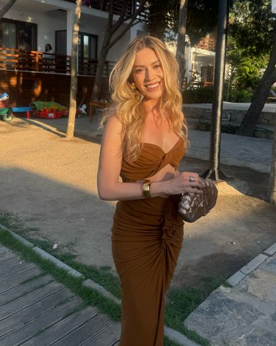 Sinem Kobal seksi ifşa fotoğrafı 34