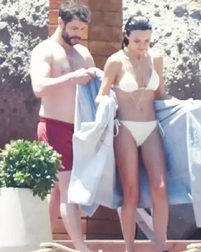 Sinem Ünsal seksi ifşa fotoğrafı 503