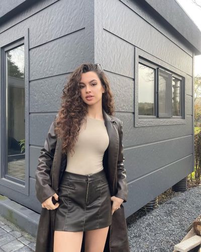 Su Burcu Yazgı Coşkun seksi ifşa fotoğrafı 150