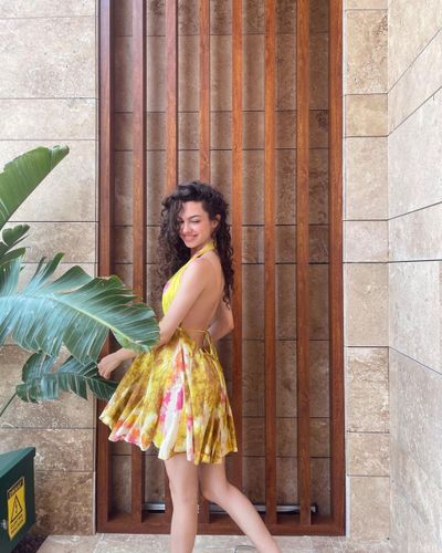 Su Burcu Yazgı Coşkun seksi ifşa fotoğrafı 21280