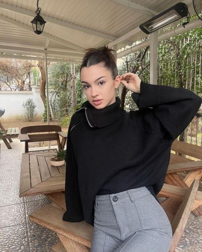 Su Burcu Yazgı Coşkun seksi ifşa fotoğrafı 21256
