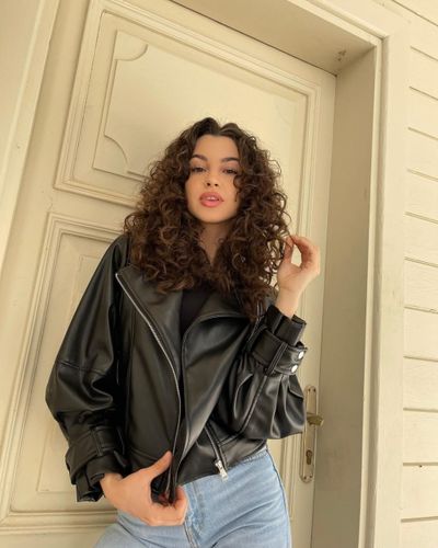 Su Burcu Yazgı Coşkun seksi ifşa fotoğrafı 21242
