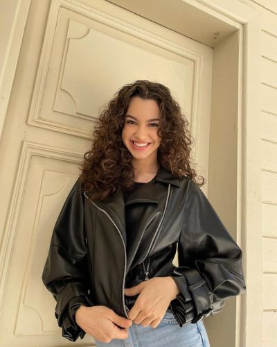 Su Burcu Yazgı Coşkun seksi ifşa fotoğrafı 21240