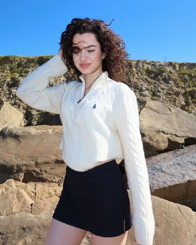 Su Burcu Yazgı Coşkun seksi ifşa fotoğrafı 384