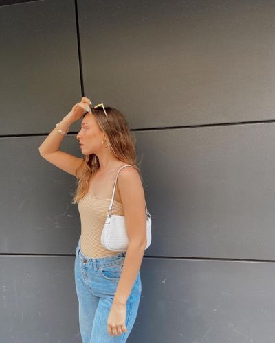 Sude Burcu seksi ifşa fotoğrafı 111