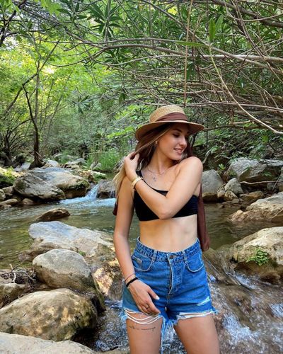 Sude Burcu seksi ifşa fotoğrafı 17