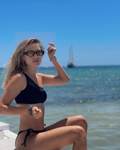 Sude Burcu seksi ifşa fotoğrafı 55