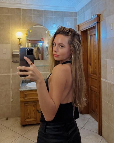Tuana Naz Tiryaki seksi ifşa fotoğrafı 3