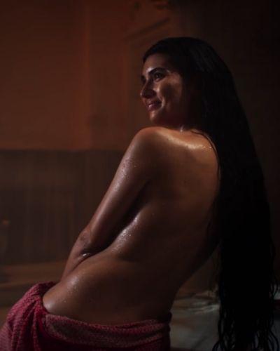 Tuba Büyüküstün seksi ifşa fotoğrafı 67712