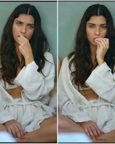 Tuba Büyüküstün seksi ifşa fotoğrafı 67709