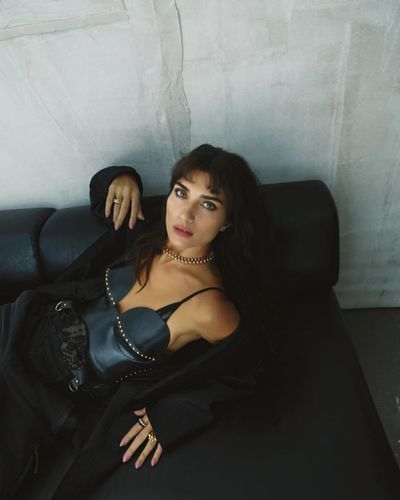 Tuba Büyüküstün seksi ifşa fotoğrafı 67671