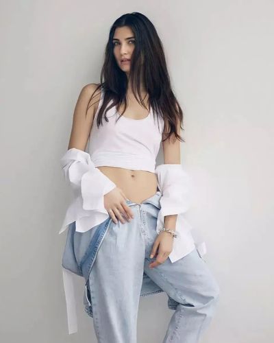 Tuba Büyüküstün seksi ifşa fotoğrafı 67617
