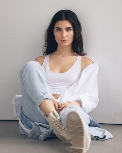 Tuba Büyüküstün seksi ifşa fotoğrafı 67605