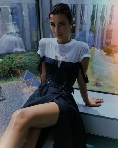 Tuba Büyüküstün seksi ifşa fotoğrafı 67595