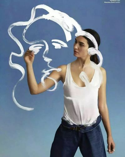 Tuba Büyüküstün seksi ifşa fotoğrafı 67585