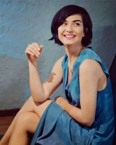 Tuba Büyüküstün seksi ifşa fotoğrafı 67564