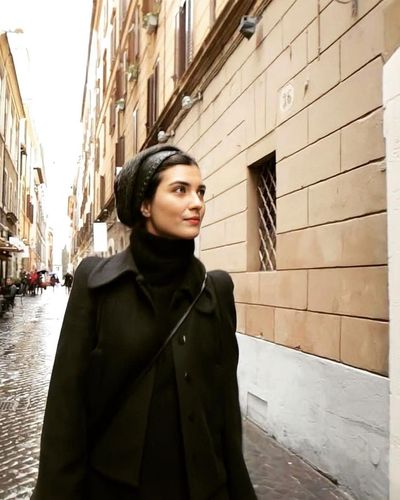 Tuba Büyüküstün seksi ifşa fotoğrafı 67544