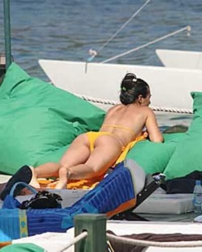 Tuba Büyüküstün seksi ifşa fotoğrafı 67530