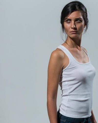 Tuba Büyüküstün seksi ifşa fotoğrafı 67511
