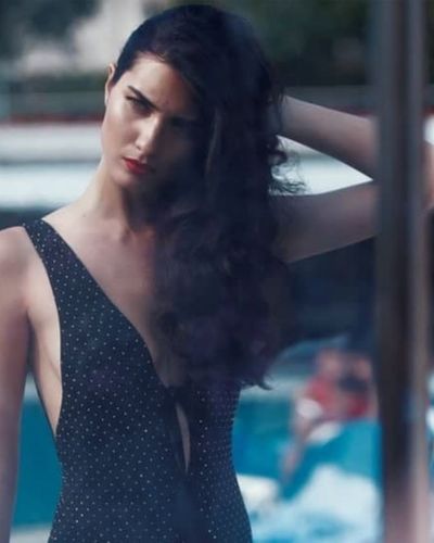 Tuba Büyüküstün seksi ifşa fotoğrafı 67505