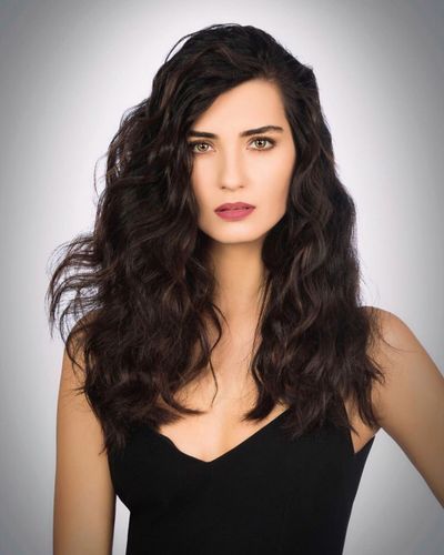 Tuba Büyüküstün seksi ifşa fotoğrafı 67492