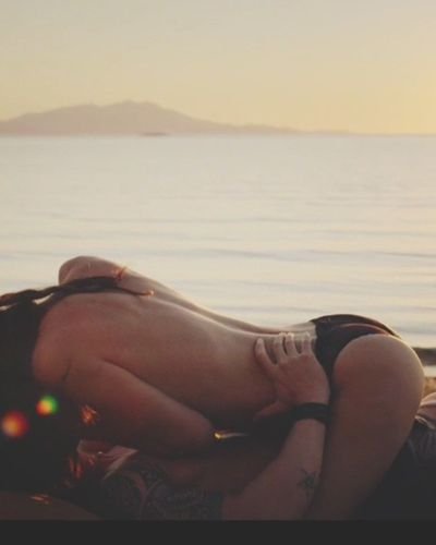 Tuba Büyüküstün seksi ifşa fotoğrafı 501