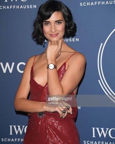 Tuba Büyüküstün seksi ifşa fotoğrafı 515