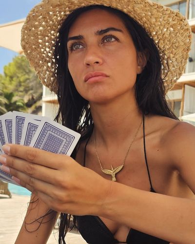 Tuba Büyüküstün seksi ifşa fotoğrafı 530