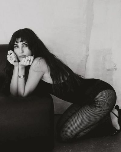 Tuba Büyüküstün seksi ifşa fotoğrafı 539