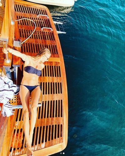 Tuba Ünsal seksi ifşa fotoğrafı 25