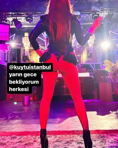 Tuğba Ekinci seksi ifşa fotoğrafı 21