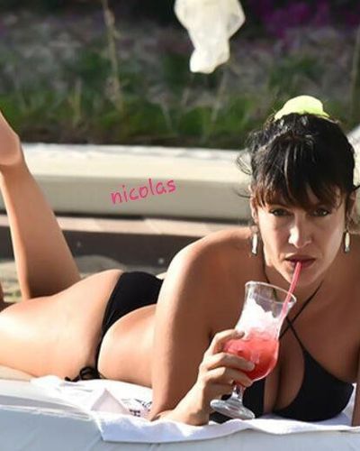 Tuğba Ekinci seksi ifşa fotoğrafı 73