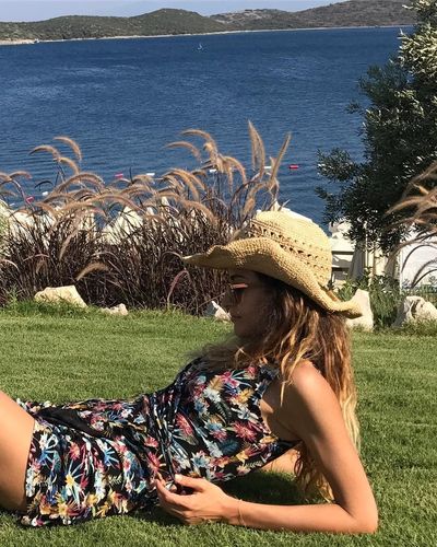 Tugba Melis Turk seksi ifşa fotoğrafı 12