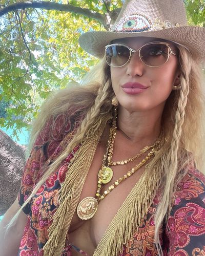 Tuğba Özay seksi ifşa fotoğrafı 50