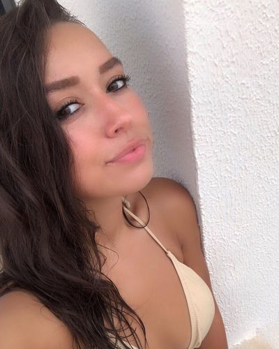 Tuğba Yurt seksi ifşa fotoğrafı 26