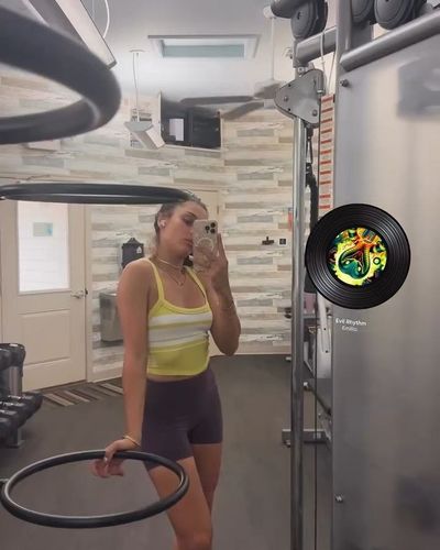 Tuğçe Melis Demir seksi ifşa fotoğrafı 5