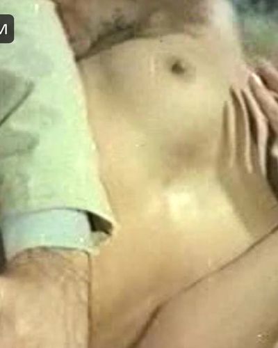 Tülin Tan seksi ifşa fotoğrafı 9 — Çıldırtan Kadın (1979)