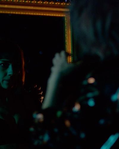 Türkü Turan seksi ifşa fotoğrafı 1 — Yaşamayanlar (2018)