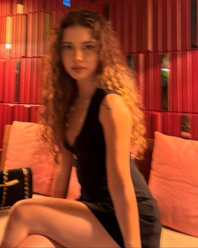 Türküsu Demirel seksi ifşa fotoğrafı 111