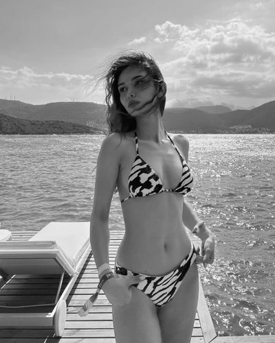 Türküsu Demirel seksi ifşa fotoğrafı 1