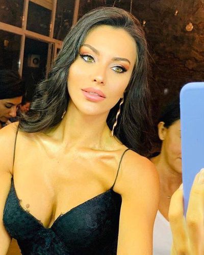 Tuvana Türkay seksi ifşa fotoğrafı 112