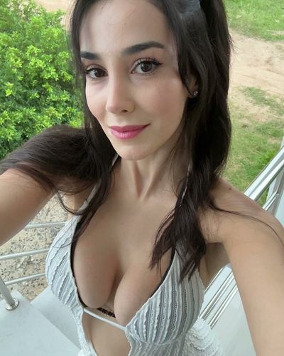 Vahide Bulu seksi ifşa fotoğrafı 12