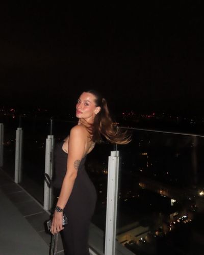 Yağmur Banda seksi ifşa fotoğrafı 2