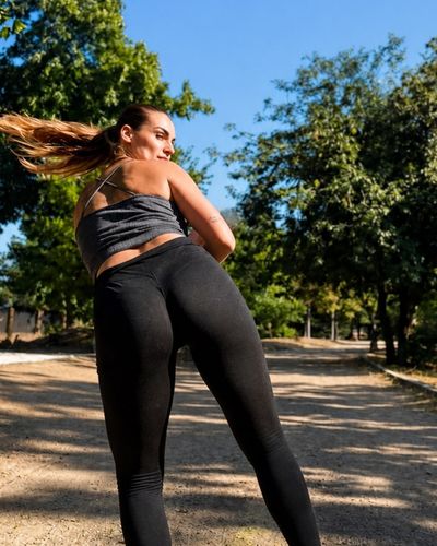 Yağmur Banda seksi ifşa fotoğrafı 6
