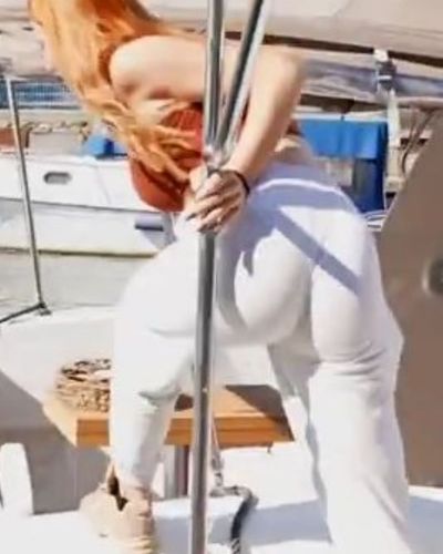 Yaren Alaca seksi ifşa fotoğrafı 109