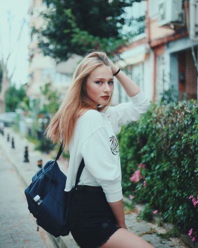 Yaren Alaca seksi ifşa fotoğrafı 4