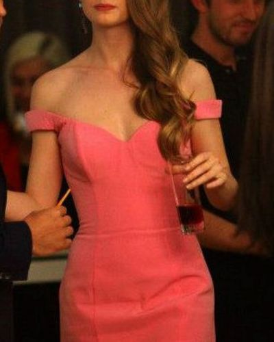 Yasemin Kay Allen seksi ifşa fotoğrafı 66819