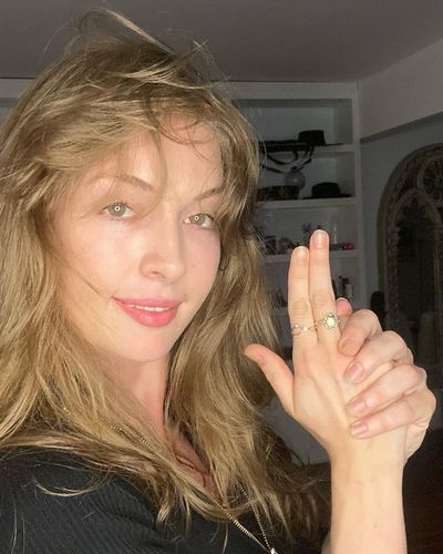 Yasemin Kay Allen seksi ifşa fotoğrafı 66786
