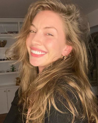Yasemin Kay Allen seksi ifşa fotoğrafı 66783